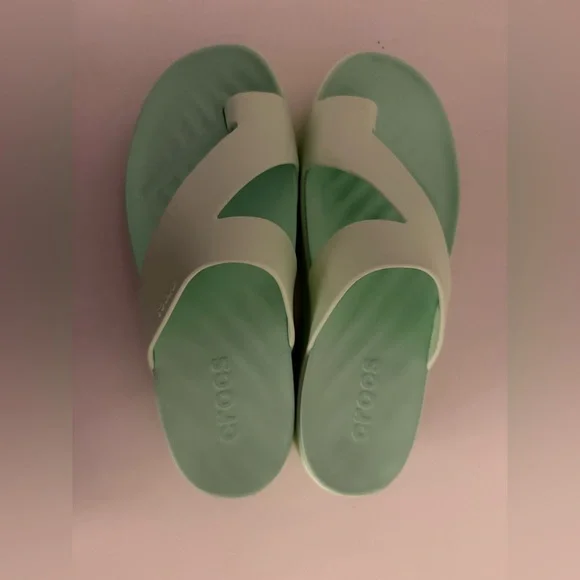 CROCS Women’s Getaway Mint Green Platform Toe Loop Slide Sandals Flip Flops W9 - Picture 6 of 9